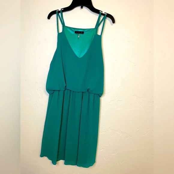 Cals | Dresses | Gorgeous Green Mini Dress In Medium | Poshmark Cals | Dresses | Gorgeous Green Mini Dress In Medium | Poshmark